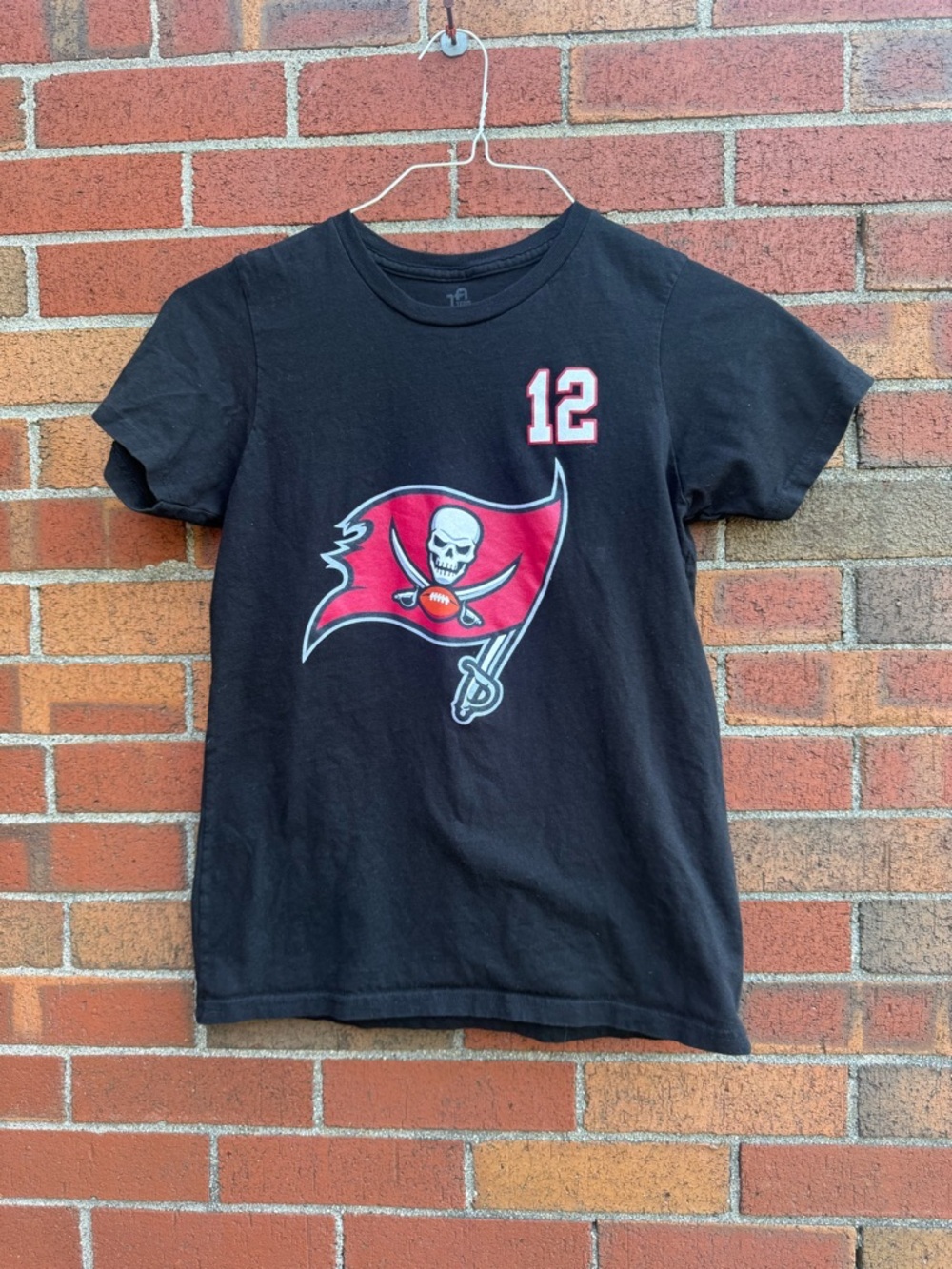 Tom Brady Buccaneers Youth Large NFL Tampa Bay Brady 12 Graphic Tee Women Small